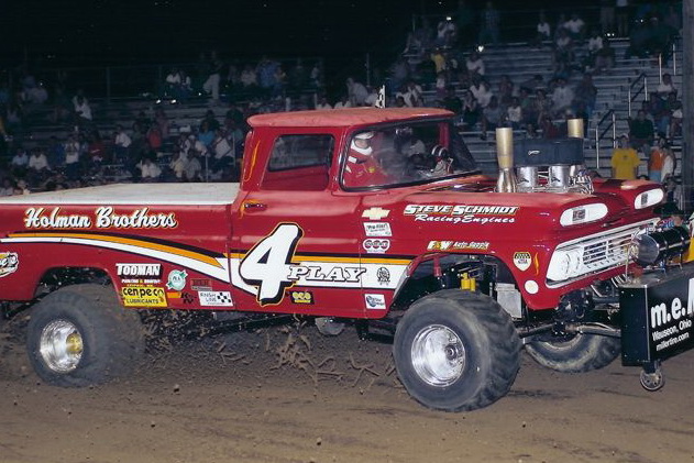 Truck Pulling.jpg Truck Pulling.jpg